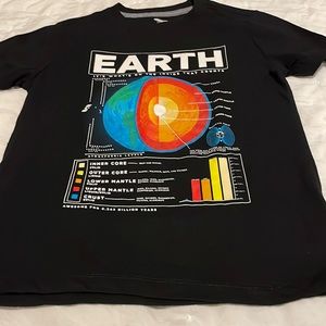 Boys Old Navy T-shirt